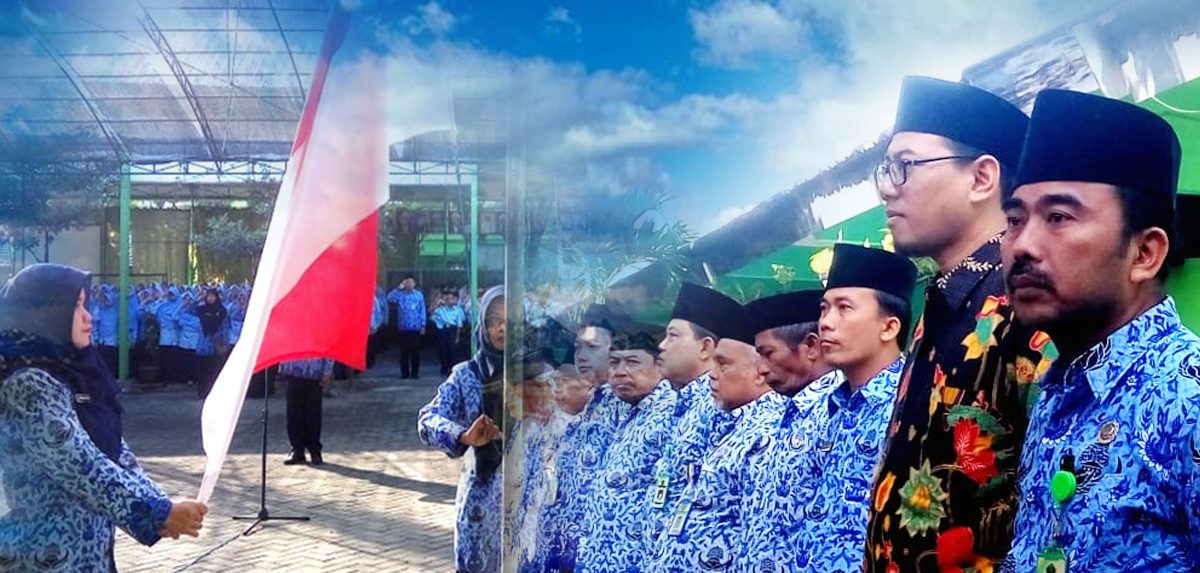 Guru dan Karyawan MTsN 3 Jombang Peringati Kemerdekaan RI Ke-73 Tahun