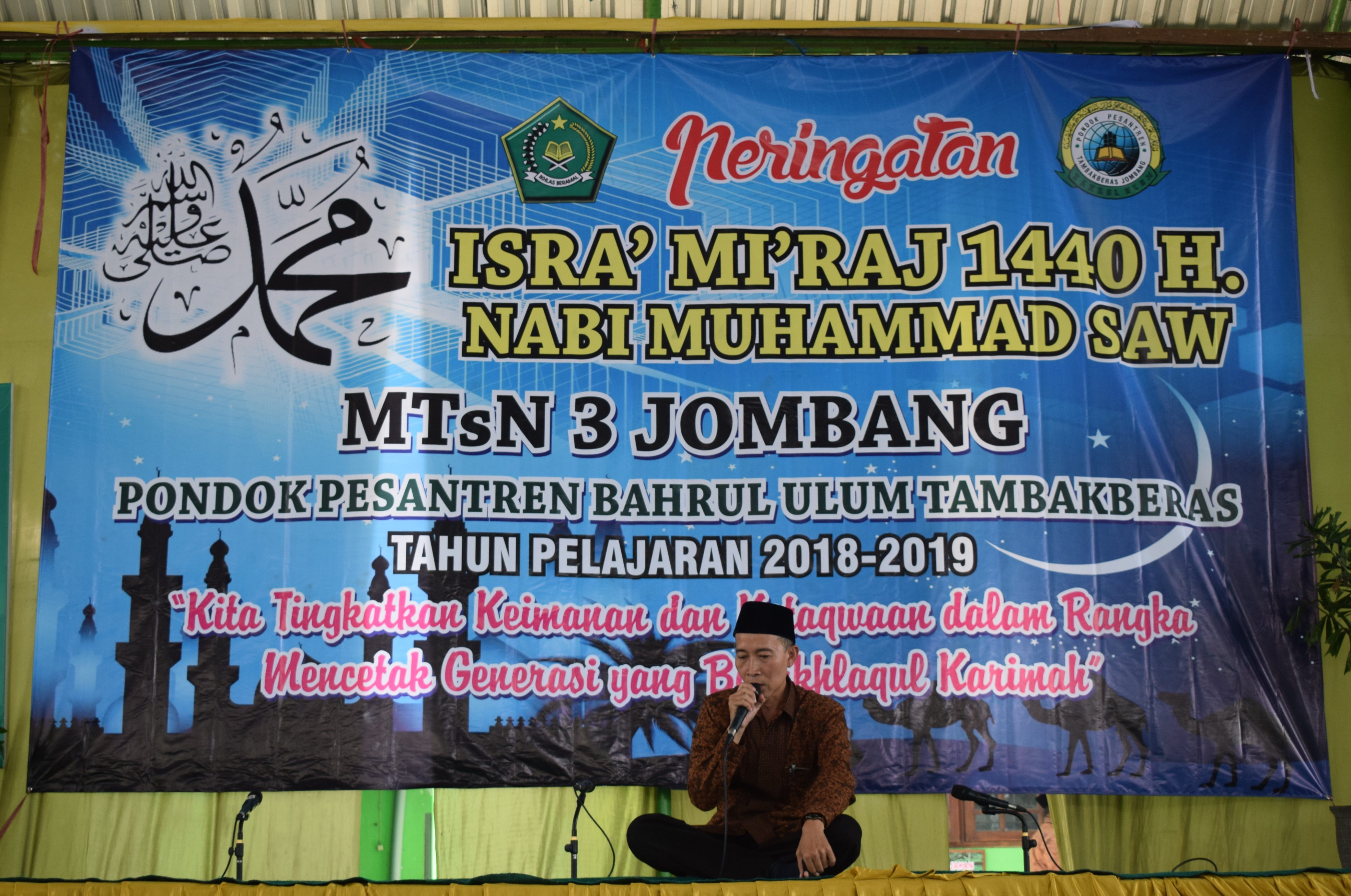 Isra' Mi'raj MTsN 3 Tambakberas Jombang : Istighosah Hingga Ngaji Bersama