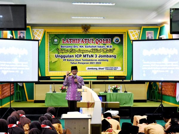 Jelang Ujian Akhir, MTsN 3 Jombang adakan Lathifatul Qolbi untuk Siswa Kelas IX