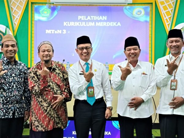 MTsN 3 Jombang PP Bahrul Ulum Tambakberas Laksanakan Pelatihan Implementasi Kurikulum Merdeka Tahap 3 Bekerjasama dengan Balai Diklat Keagamaan Surabaya