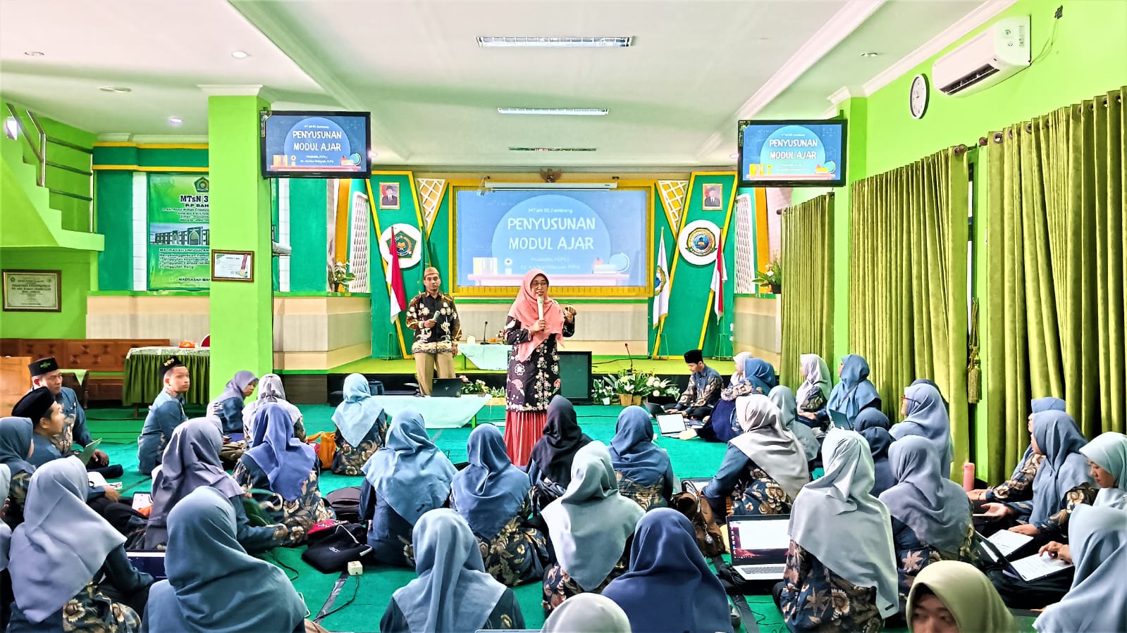 MTsN 3 Jombang PP Bahrul Ulum Gelar Workshop Penyusunan Modul Ajar Kurikulum Merdeka