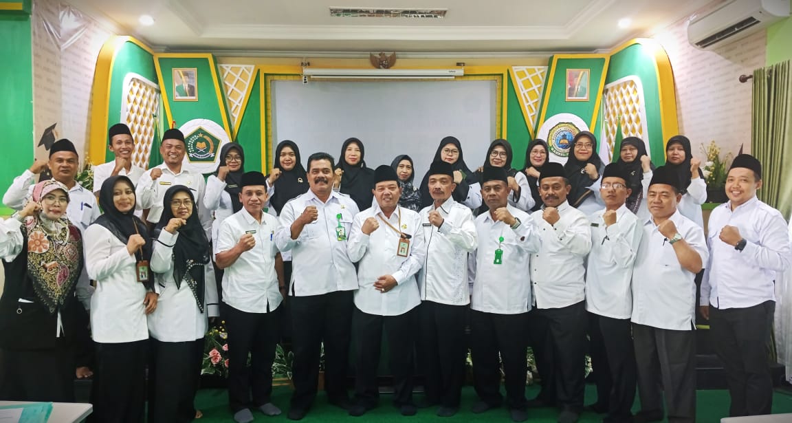 Penilaian Kinerja Kepala Madrasah (PKKM) MTsN 3 Jombang PP Bahrul Ulum Berjalan Lancar
