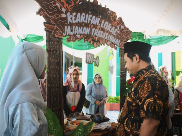 Gelar Karya P5RA di MTsN 3 Jombang: Wujudkan Kreativitas dan Pelestarian Kearifan Lokal