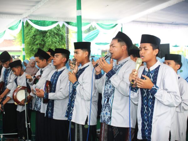 Peringatan Maulid Nabi Muhammad SAW 1446 H di MTsN 3 Jombang PP Bahrul Ulum: Pesan Damai Rasulullah untuk Indonesia Maju