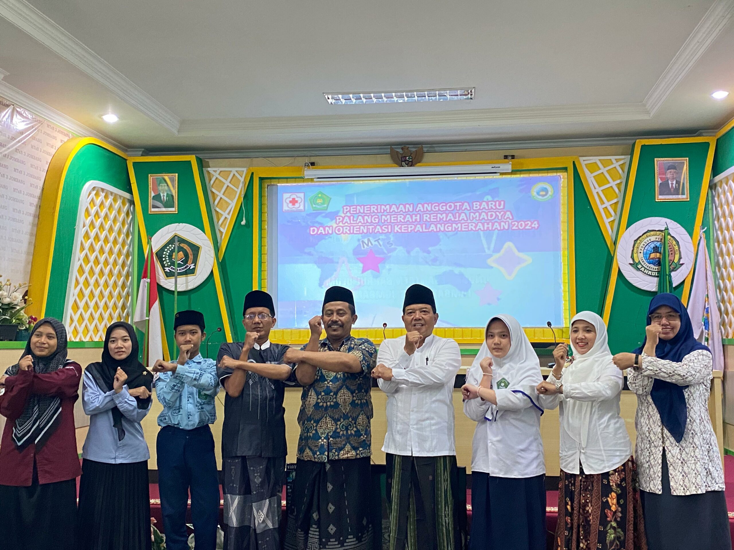 Kegiatan PMR Madya dan Orientasi Kepalangmerahan di MTsN 3 Jombang PP. Bahrul Ulum Tambakberas