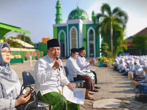 Momentum Hari Santri Nasional Diisi dengan Kegiatan Religi di MTsN 3 Jombang 