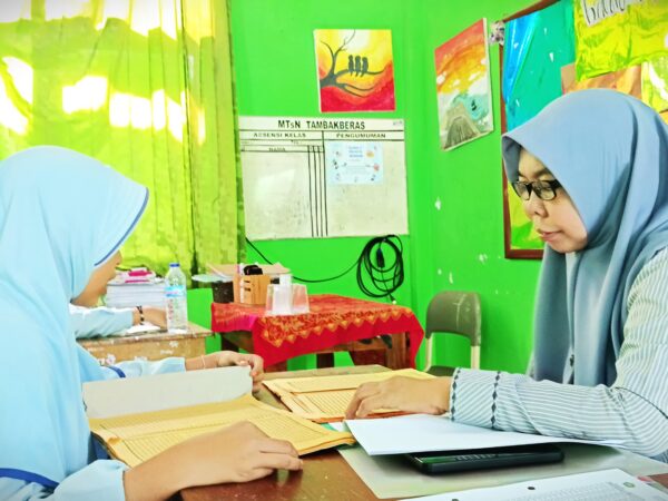 MTsN 3 Jombang PP Bahrul Ulum Gelar Ujian Takhassus Semester Ganjil 2024/2025