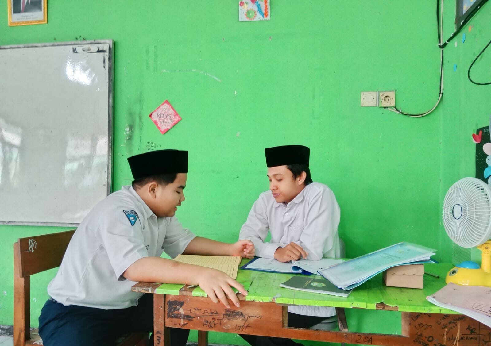 MTsN 3 Jombang PP. Bahrul Ulum Gelar Ujian Takhassus Semester Genap 2024/2025 MTsN 3 Jombang PP. Bahrul Ulum Gelar Ujian Takhassus Semester Genap 2024/2025