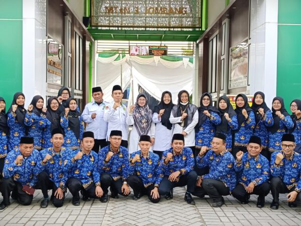 64 PPPK MTsN 3 Jombang Resmi Dilantik, Siap Perkuat Layanan Pendidikan Madrasah 64 PPPK MTsN 3 Jombang Resmi Dilantik, Siap Perkuat Layanan Pendidikan Madrasah
