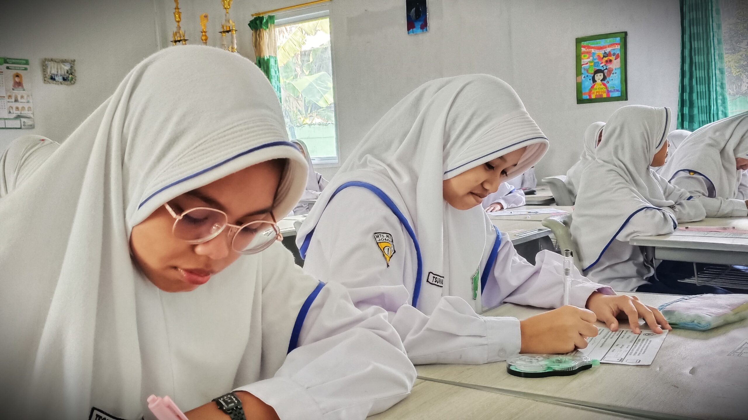 MTsN 3 Jombang Gelar Sumatif Akhir Tahun (SAT) untuk Kelas VII dan VIII MTsN 3 Jombang Gelar Sumatif Akhir Tahun (SAT) untuk Kelas VII dan VIII