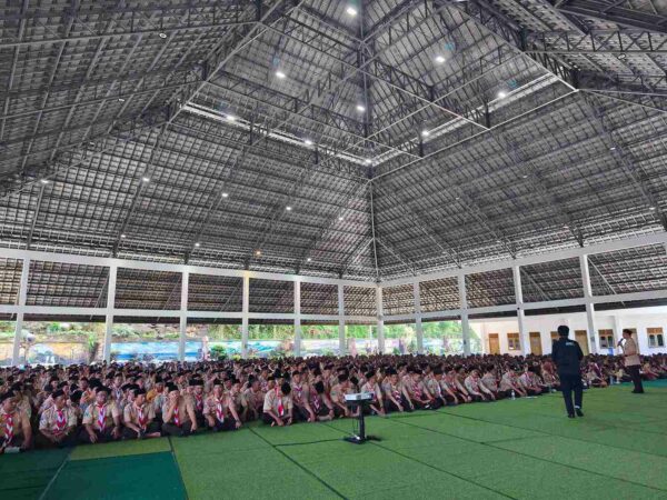 Mengabdi dengan Hati, Berkarya untuk Negeri: ASN MTsN 3 Jombang Hadiri Kemah ASN 2025