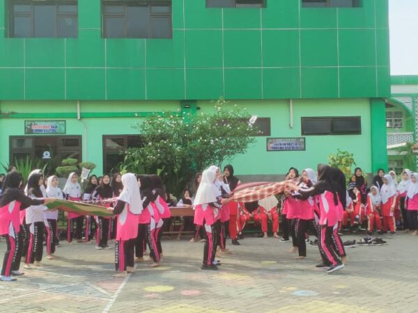 Gema Merdeka: MTsN 3 Jombang Meriahkan HUT RI ke-80 dengan Lomba Kreatif dan Edukatif Gema Merdeka: MTsN 3 Jombang Meriahkan HUT RI ke-80 dengan Lomba Kreatif dan Edukatif