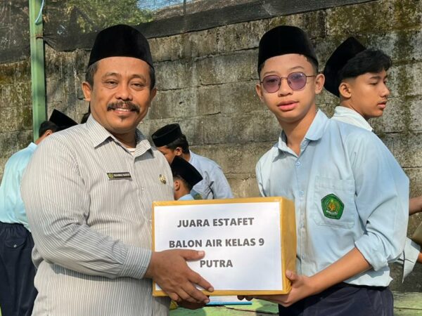 MTsN 3 Jombang Gelar Doa Bersama dan Apresiasi Prestasi Siswa MTsN 3 Jombang Gelar Doa Bersama dan Apresiasi Prestasi Siswa
