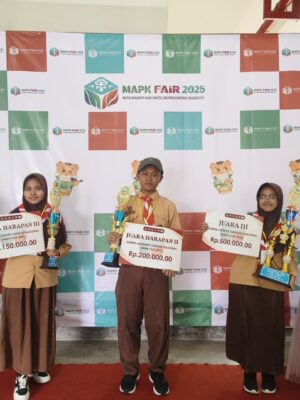 Prestasi Membanggakan: Siswa MTsN 3 Jombang Raih Juara di Ajang Nasional MAPK Fair 2025