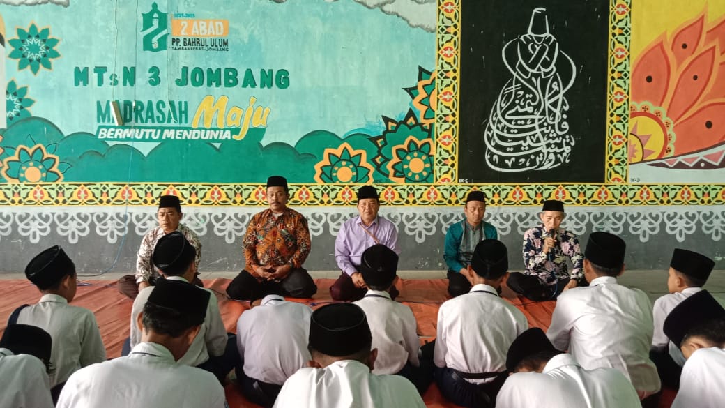 Doa untuk Negeri, MTsN 3 Jombang Adakan Hotmil Qur’an, Sholat Dhuha, dan Istighotsah Doa untuk Negeri, MTsN 3 Jombang Adakan Hotmil Qur’an, Sholat Dhuha, dan Istighotsah