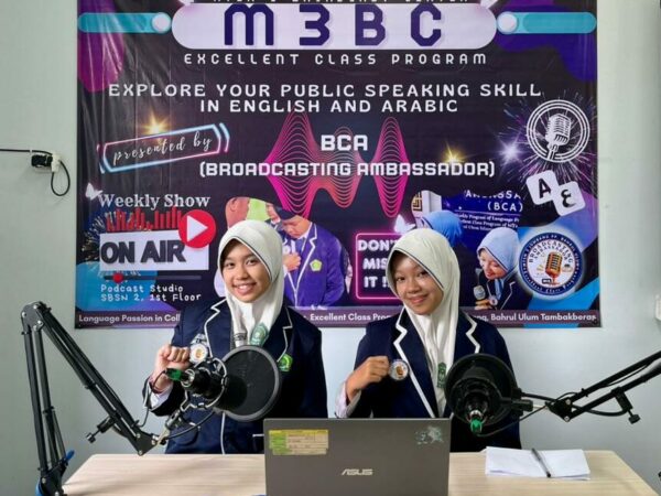 M3BC Jadi Wadah Siswa MTsN 3 Jombang Asah Kemampuan Bicara Berbahasa Asing M3BC Jadi Wadah Siswa MTsN 3 Jombang Asah Kemampuan Bicara Berbahasa Asing