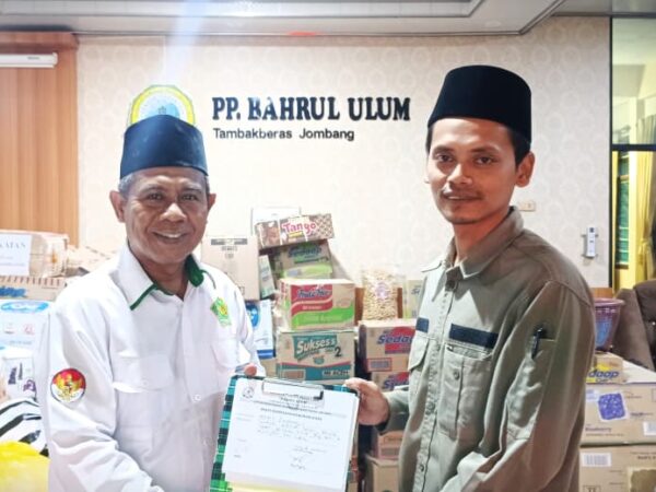 Aksi Peduli MTsN 3 Jombang Salurkan Donasi untuk Korban Banjir dan Longsor di Sumatra Utara, Sumatra Barat, dan Aceh