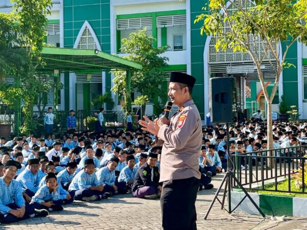 MTsN 3 Jombang Gelar Pembinaan Karakter Anti Bullying, NAPZA, dan Kenakalan Remaja Bersama POLRES Jombang