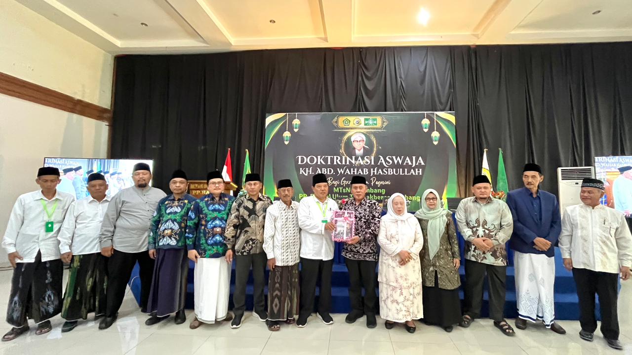 MTsN 3 Jombang Gelar Doktrinasi Aswaja Bersama Instruktur Nasional PBNU di Kampus UNWAHA Bahrul Ulum MTsN 3 Jombang Gelar Doktrinasi Aswaja Bersama Instruktur Nasional PBNU di Kampus UNWAHA Bahrul Ulum