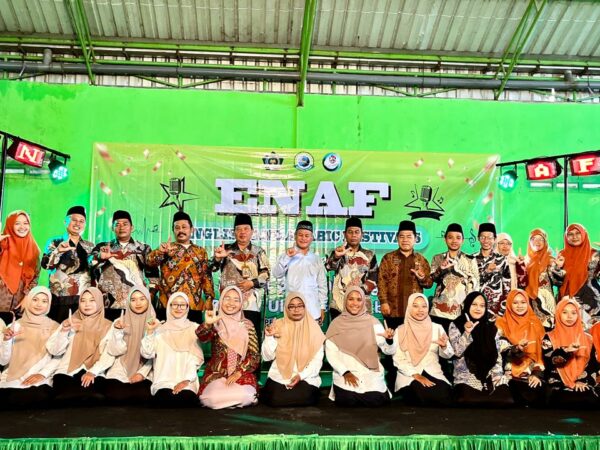 ENAF II MTsN 3 Jombang: Wadah Kreativitas Bilingual, Membangun Percaya Diri dan Prestasi Siswa
