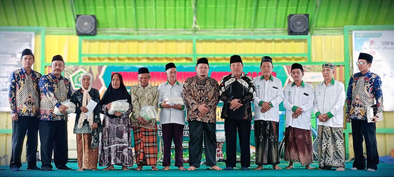 Peringatan Nuzulul Qur’an 1447 H dan HUT ke-57 MTsN 3 Jombang: Al-Qur’an, Amanah Ekologis, dan Jalan Perdamaian Dunia Peringatan Nuzulul Qur’an 1447 H dan HUT ke-57 MTsN 3 Jombang: Al-Qur’an, Amanah Ekologis, dan Jalan Perdamaian Dunia