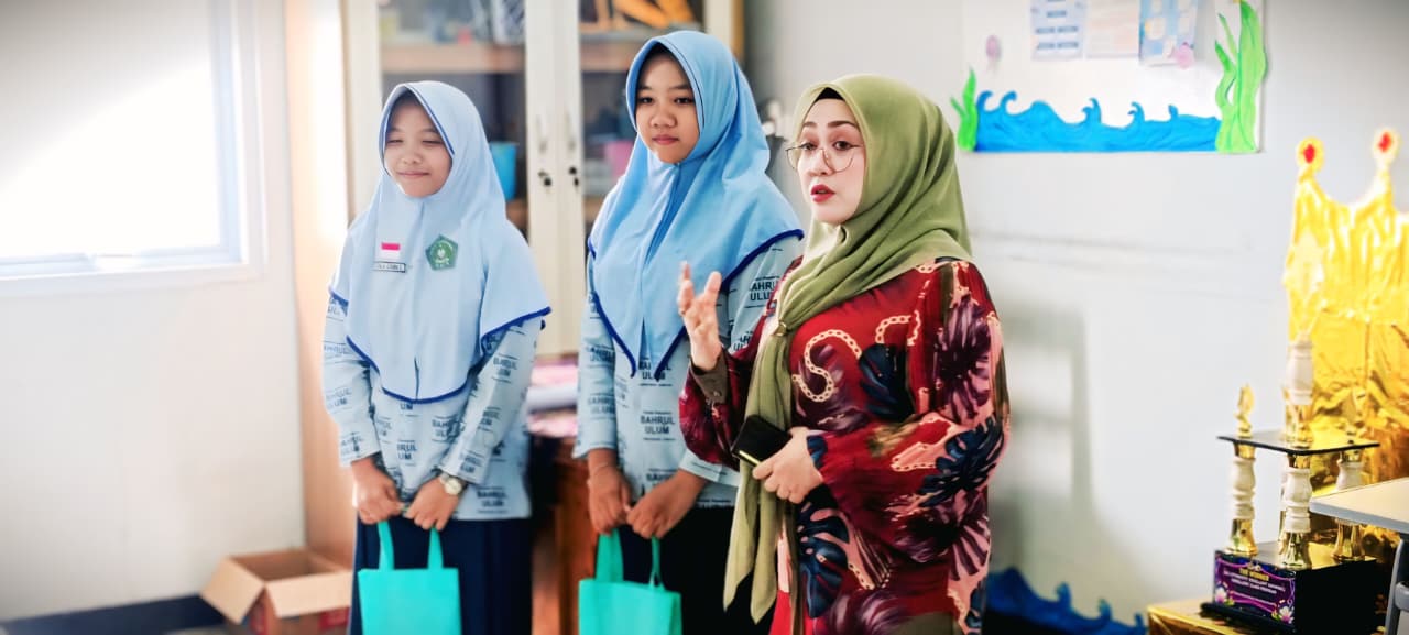 Kunjungan Tenaga Ahli Menko Pangan di MTsN 3 Jombang, Siswa Dapat Edukasi Gizi Seimbang