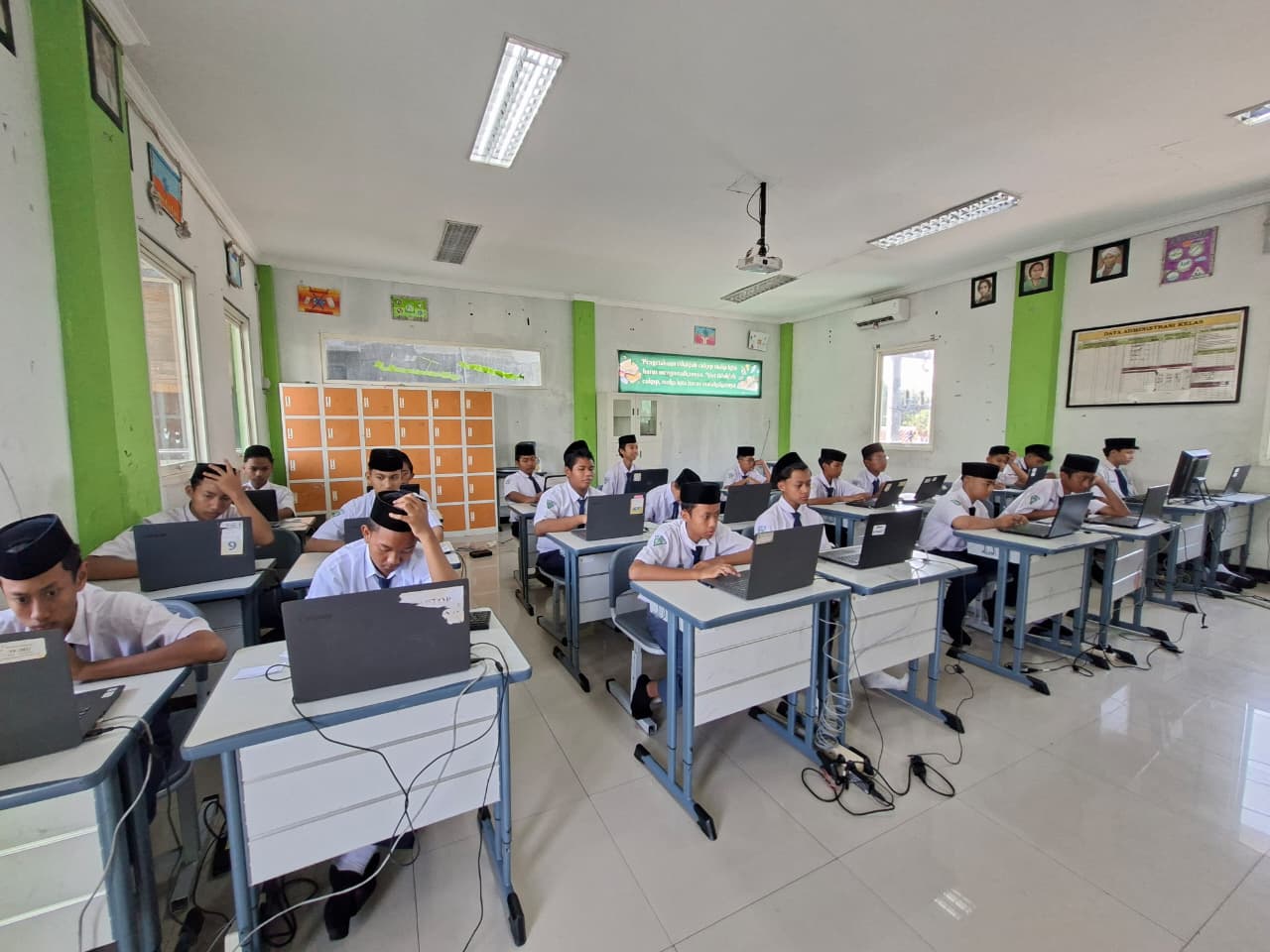 Pelaksanaan TKA MTsN 3 Jombang Berjalan Lancar dan Tertib