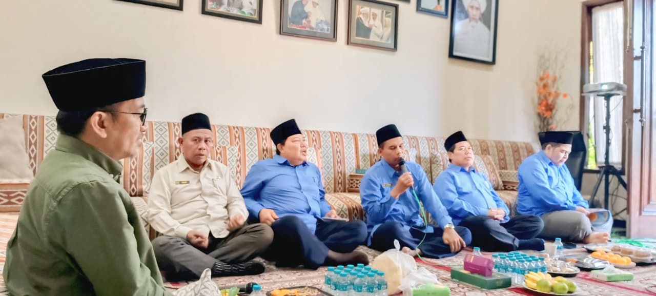 Silaturahmi Guru dan Pegawai MTsN 3 Jombang Perkuat Kebersamaan dan Kekompakan