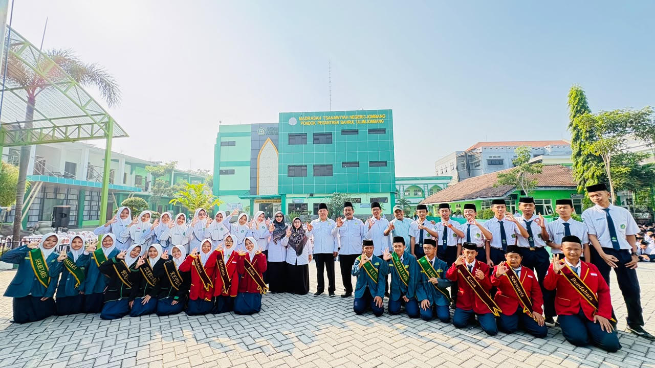 Pengurus OSIM, MPK, IPNU, dan IPPNU MTsN 3 Jombang Masa Khidmat 2026–2027 Resmi Dilantik