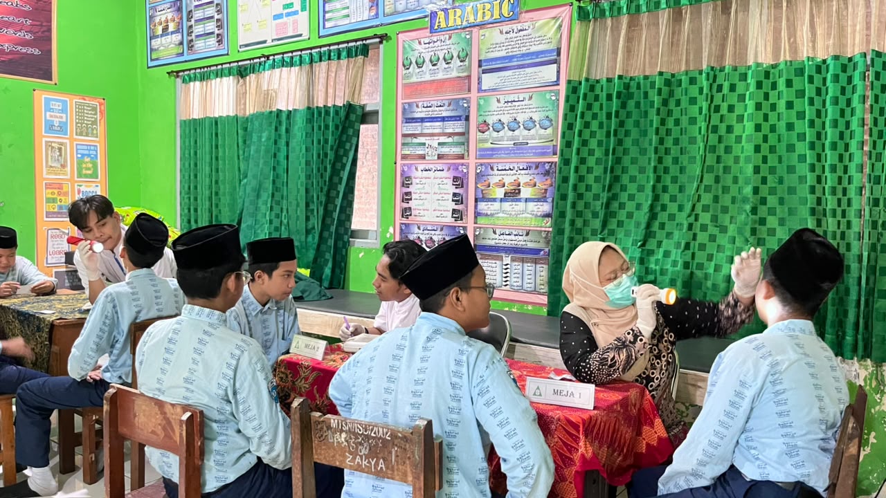 MTsN 3 Jombang Gelar Skrining Kesehatan Siswa Bersama Puskesmas Tambakrejo MTsN 3 Jombang Gelar Skrining Kesehatan Siswa Bersama Puskesmas Tambakrejo