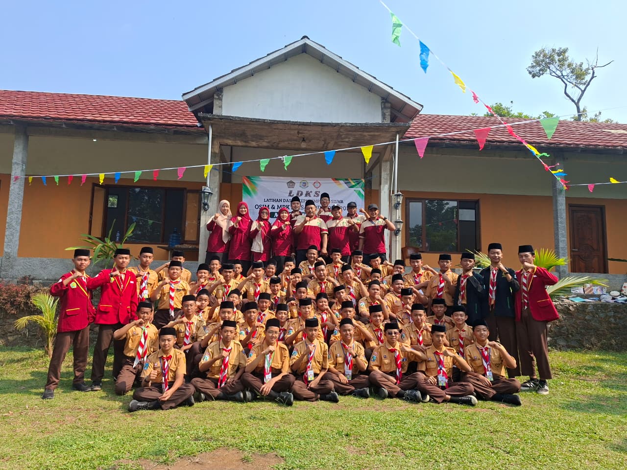 MTsN 3 Jombang Sukses Gelar MAKESTA dan LDKS, Bekali Siswa dengan Jiwa Kepemimpinan dan Karakter Organisasi MTsN 3 Jombang Sukses Gelar MAKESTA dan LDKS, Bekali Siswa dengan Jiwa Kepemimpinan dan Karakter Organisasi