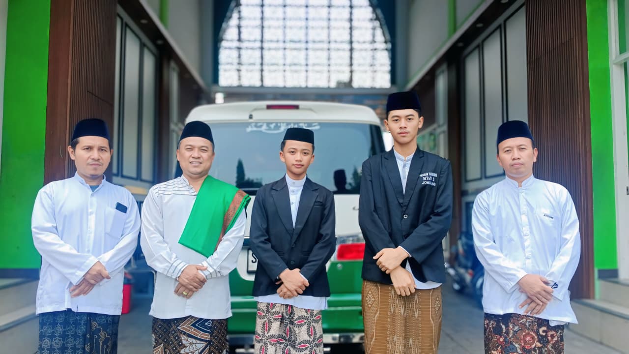 Dari Madrasah untuk Umat, MTsN 3 Jombang Siapkan Kader Muda Aswaja An-Nahdliyah Dari Madrasah untuk Umat, MTsN 3 Jombang Siapkan Kader Muda Aswaja An-Nahdliyah